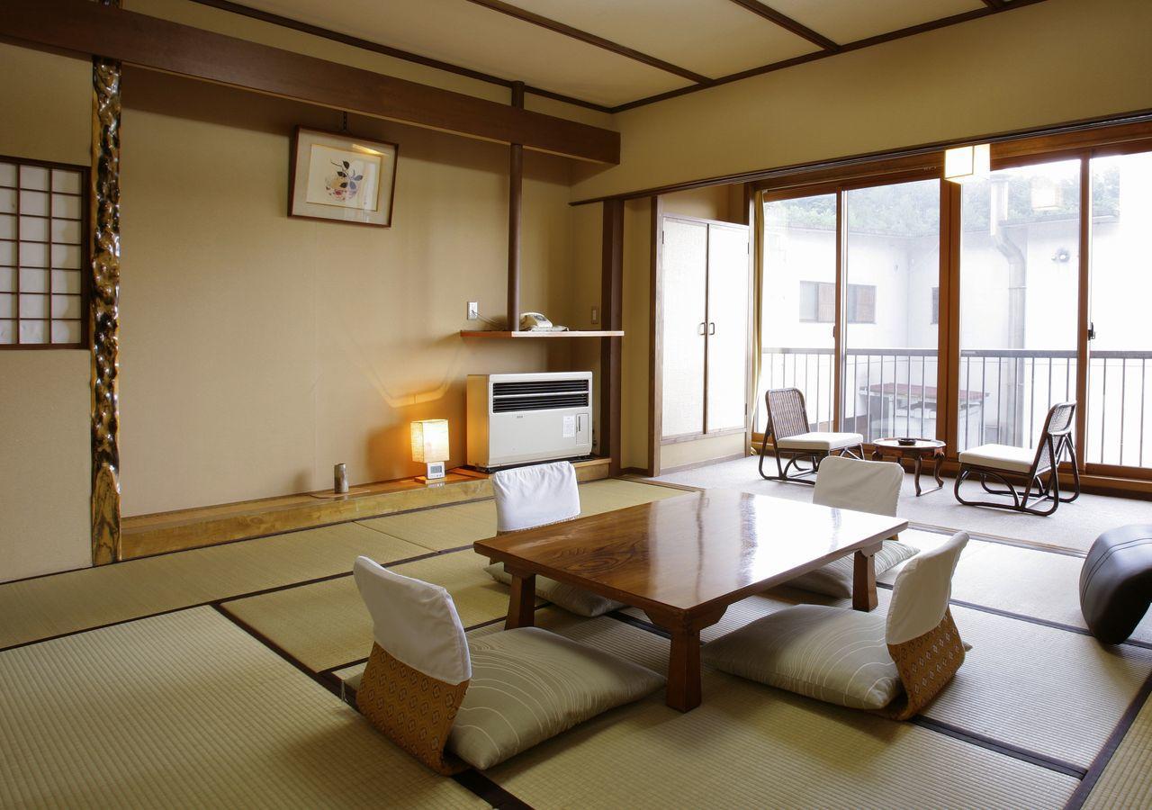 Hishino Onsen Tokiwakan Komoro Eksteriør billede
