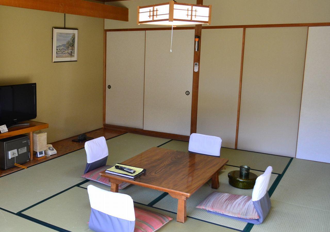 Hishino Onsen Tokiwakan Komoro Eksteriør billede